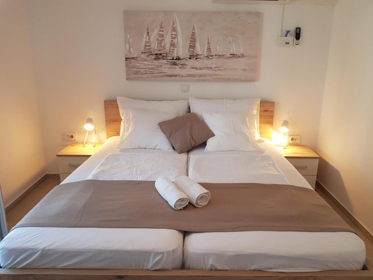House Niva Apartment Supetarska Draga Bagian luar foto
